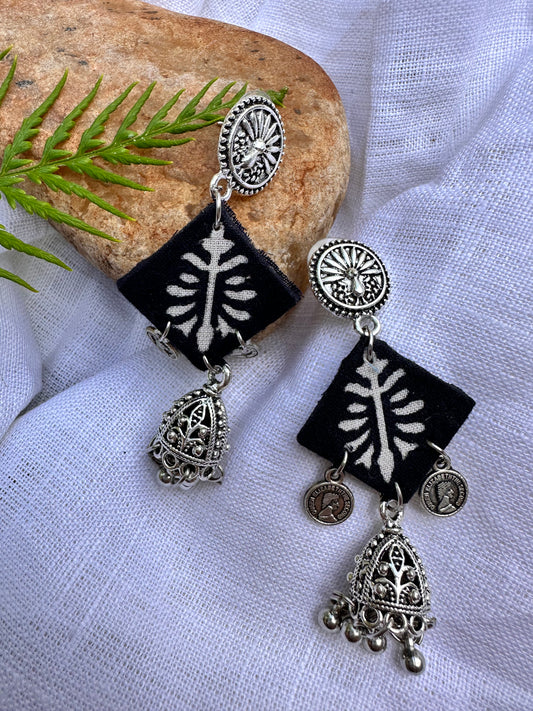 Kamya Earrings