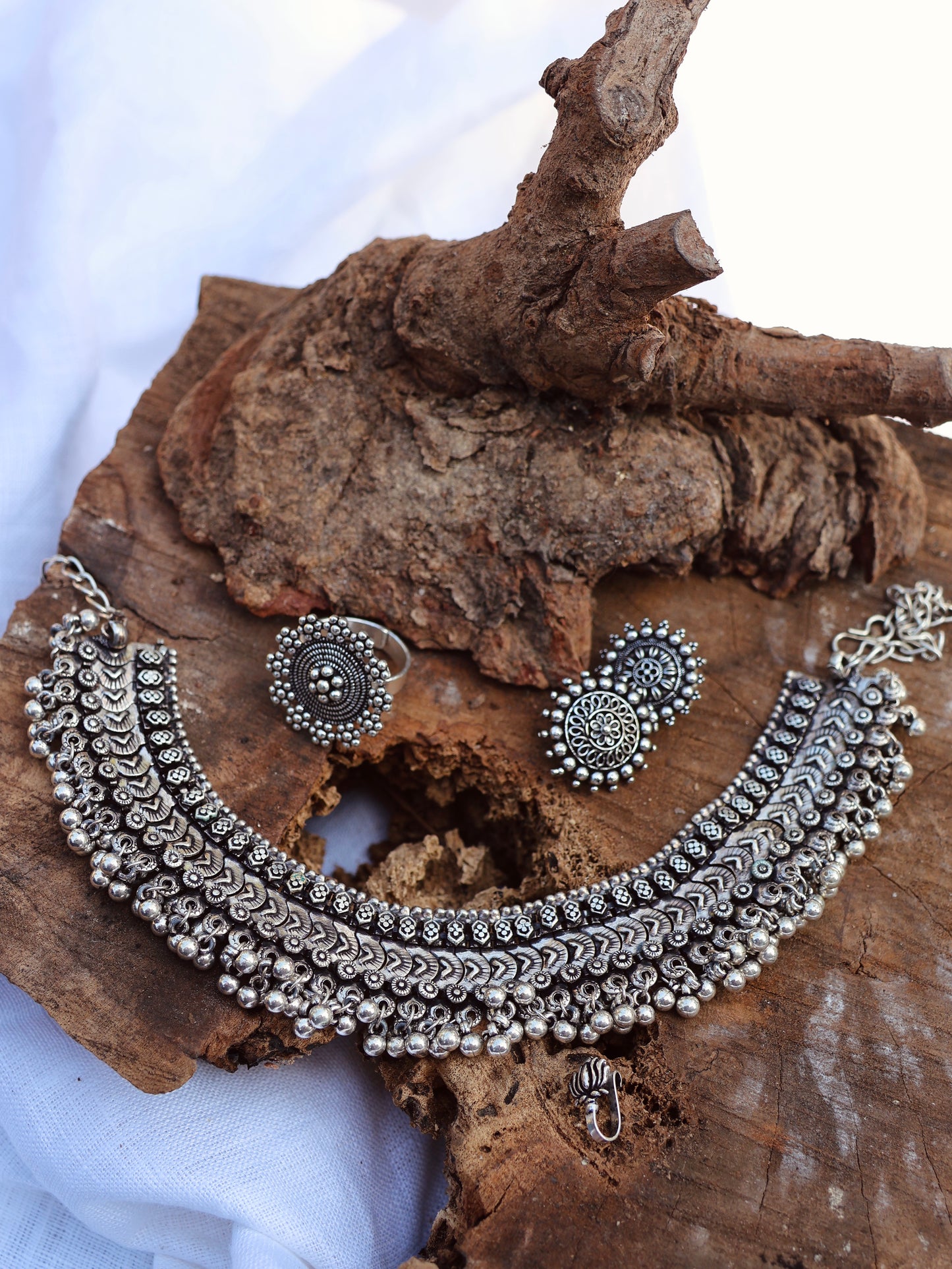 Damini necklace with earrings,ring and nose pin