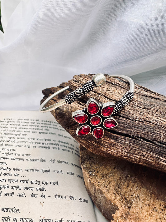 Janaki adjustable kada