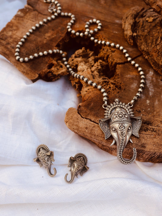 Ganesha statement necklace with earrings