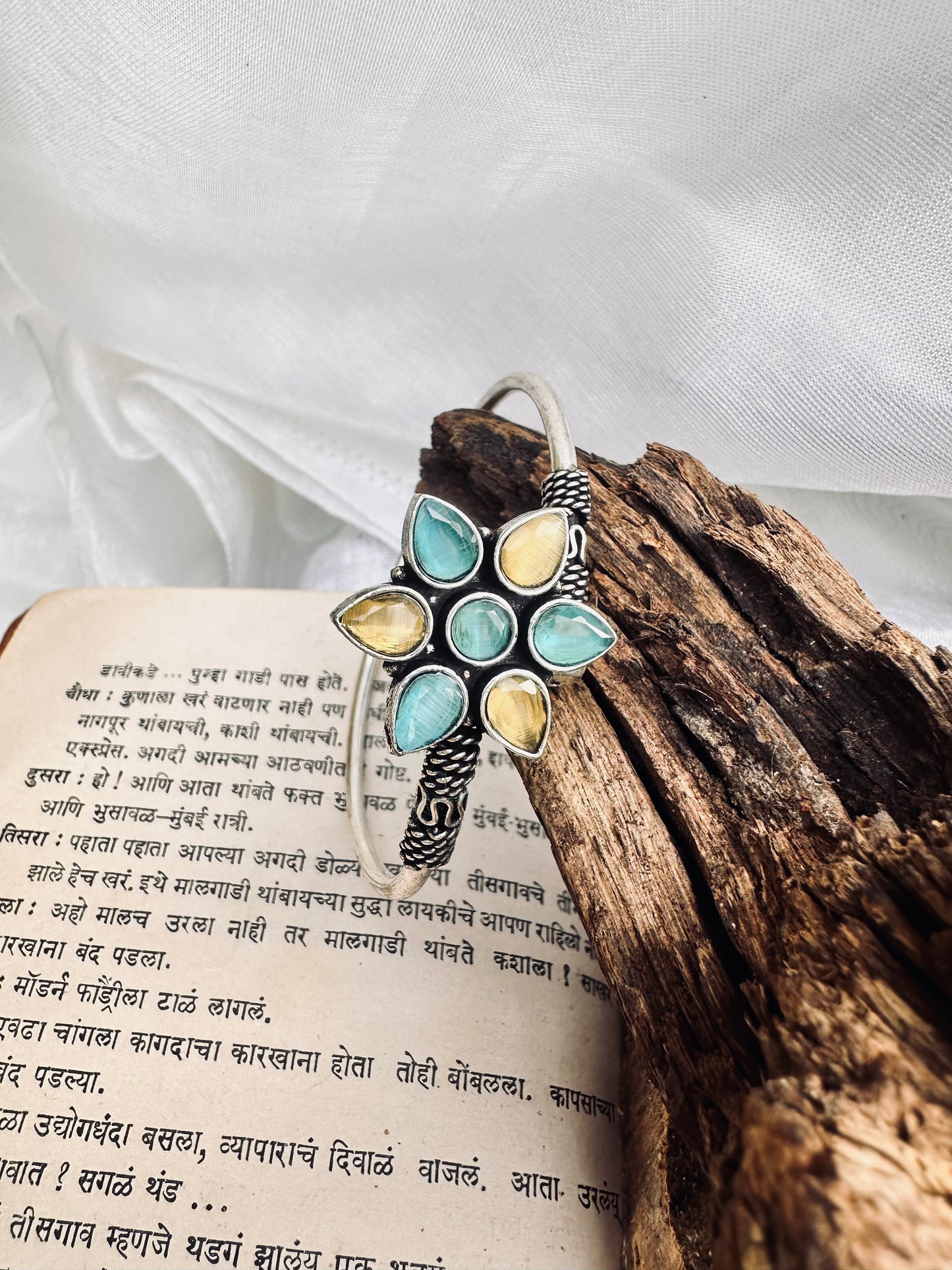 Janaki adjustable kada