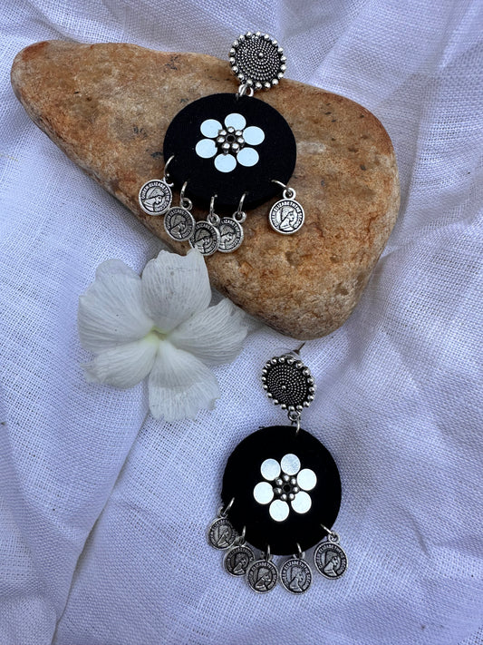 Urvi earrings